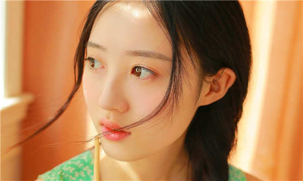 乌兰试管代怀生子国内有吗？为不孕不育患者提供的解决方案
