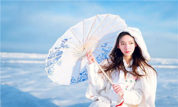 乌兰试管代怀生子多少钱一个？助孕之路的费用分析与方案选择